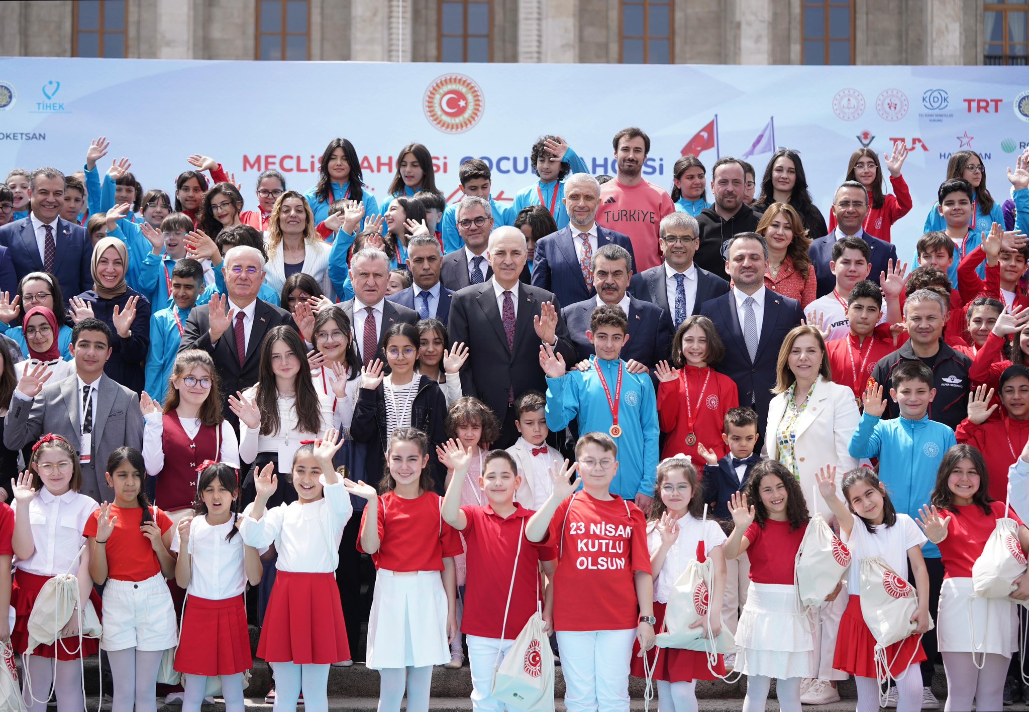 "23 Nisan Hadi Bir Şarkı Yazalım" Lansmanı TBMM'de Gerçekleşti