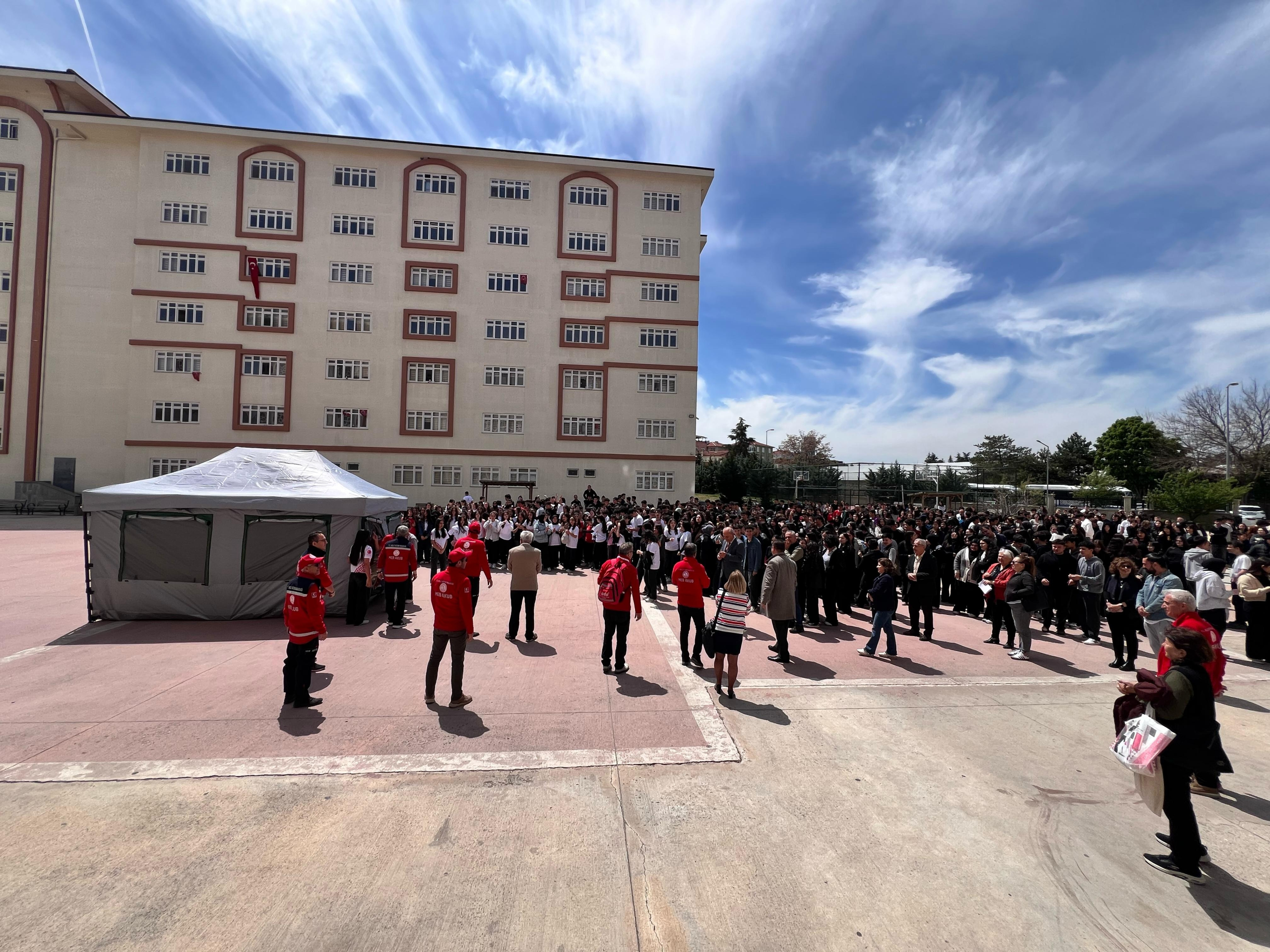 Gençlere İklim Değişikliği, Afet ve İlk Yardım Eğitimi: Geleceğe Hazırlık