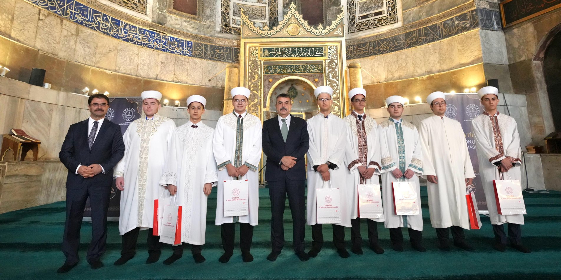 İmam Hatip Lisesi Öğrencileri Ayasofya’da Hutbe Okuma Yarışmasında Buluştu