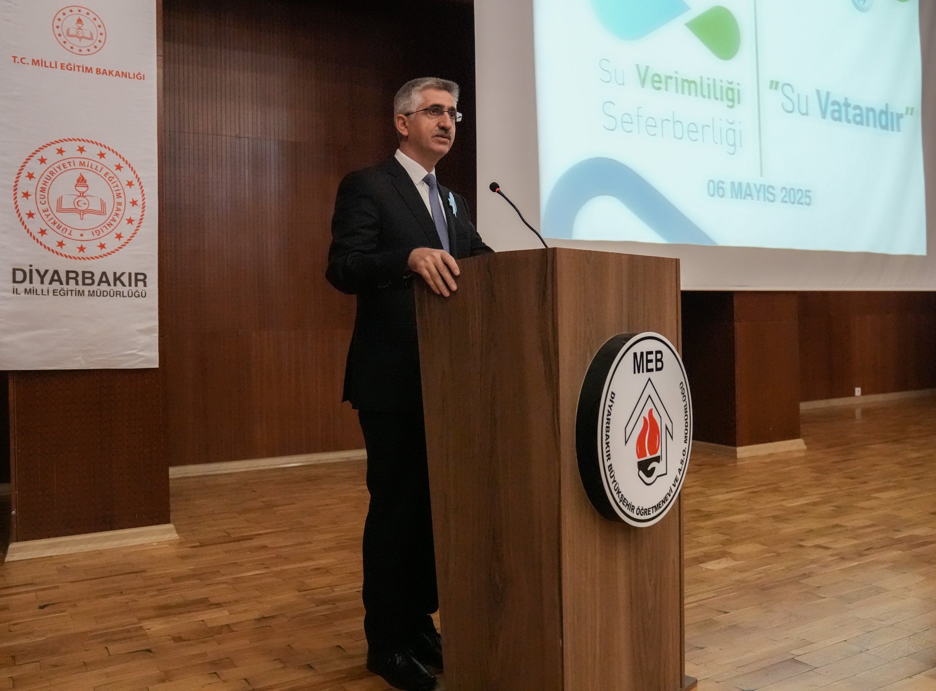 Diyarbakır'da "Su Gönüllüsü Gençler Sahada" Projesi Türkiye'ye Örnek Oldu