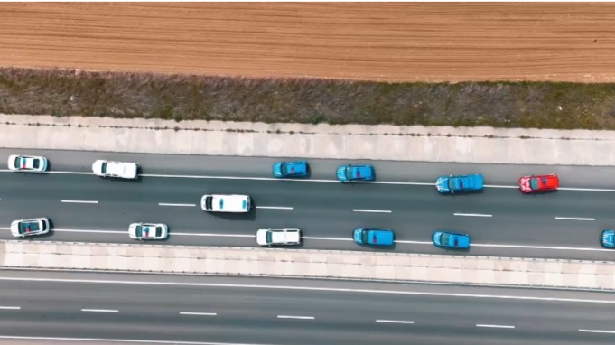 Bakan Ali Yerlikaya’dan “Fermuar Sistemi” Çağrısı: Ambulanslara Yol Verin, Hayat Kurtarın!