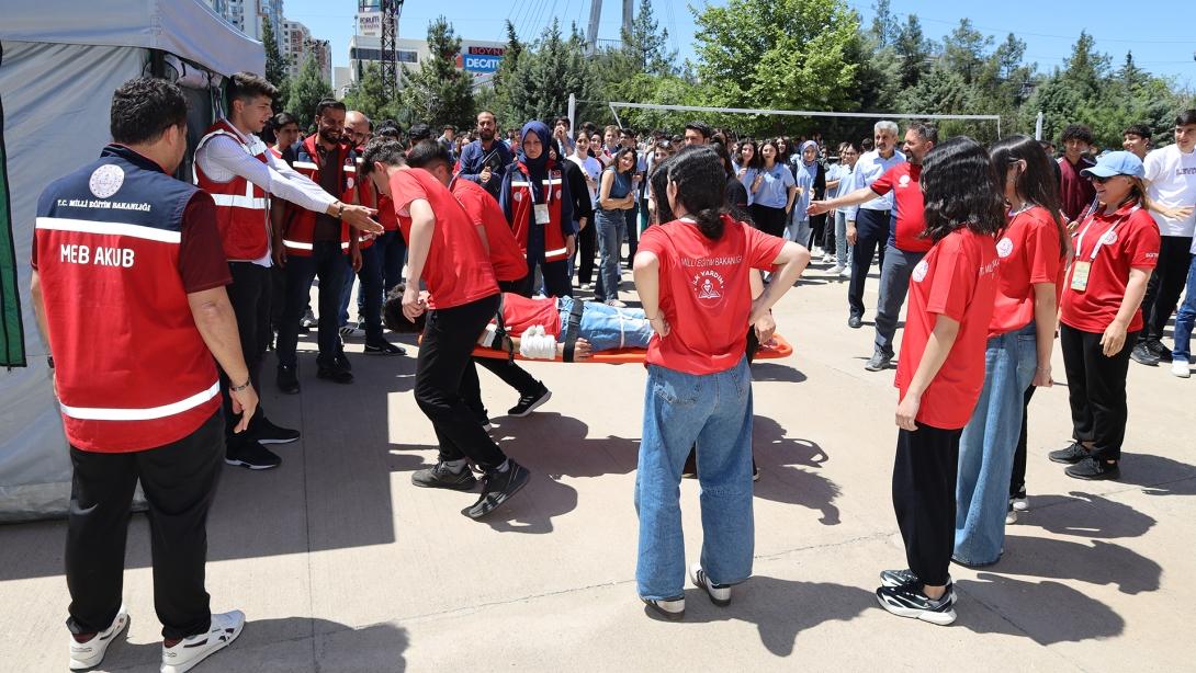 İklim Değişikliği ve Afet Bilinci Eğitimi 6 İlde 1500 Öğrenciyle Buluştu