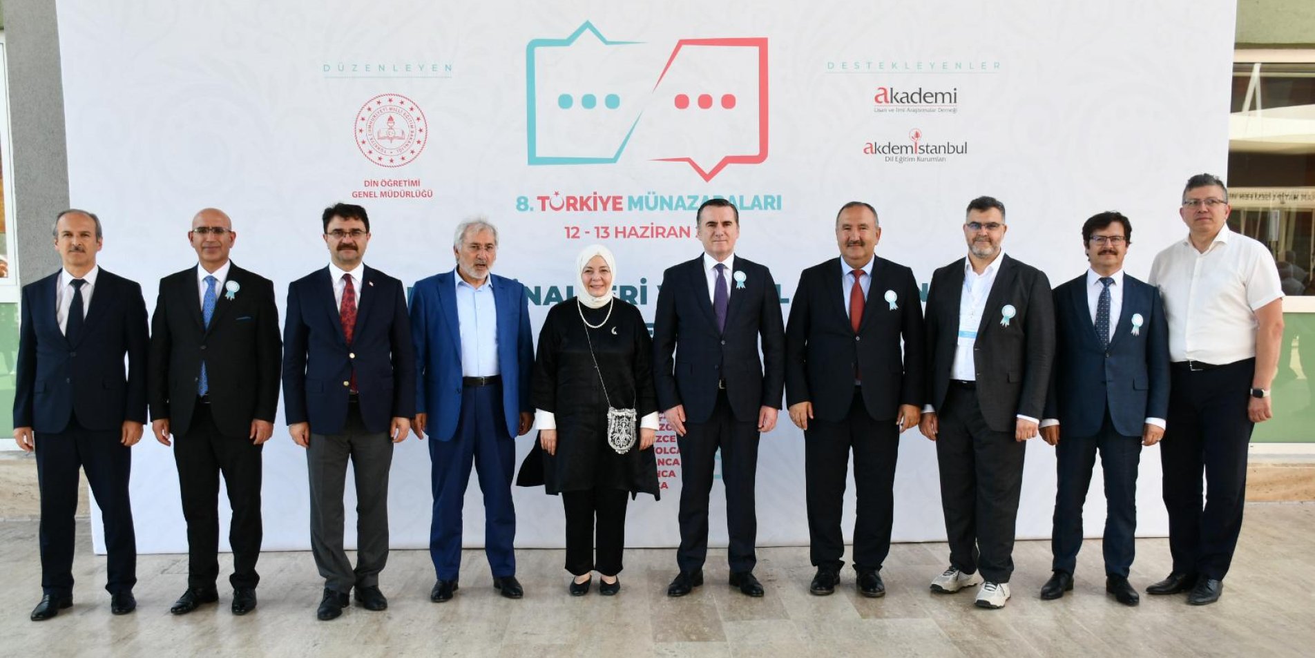 Türkiye Münazaraları Finalleri İstanbul’da Gerçekleşti: 11 Dilde Yarışan Öğrencilere Ödüller Verildi