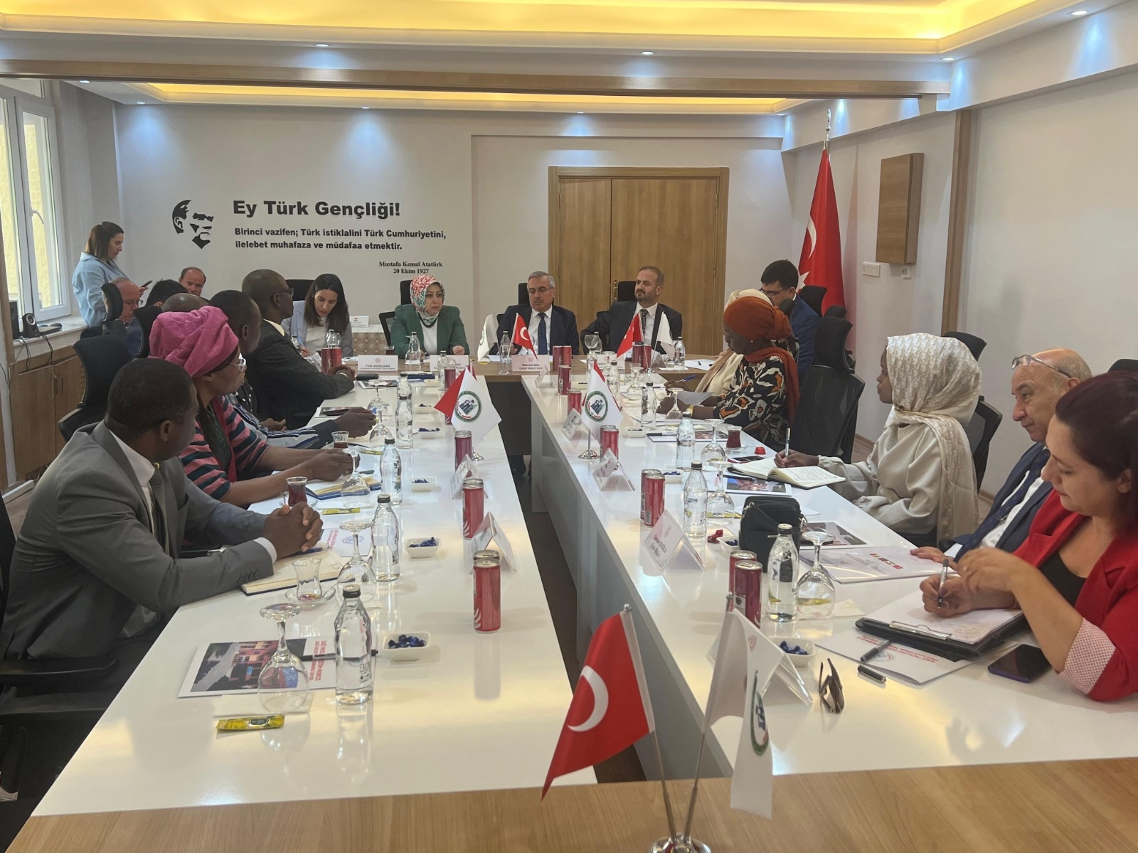 Afrika Ülkeleri Büyükelçileri Gazi Mesleki Eğitim Merkezini Ziyaret Etti