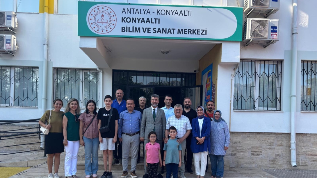 Antalya'daki BİLSEM'lere Özel Yeteneklilerin Geliştirilmesi Daire Başkanı Adnan Gürbüz'den Ziyaret