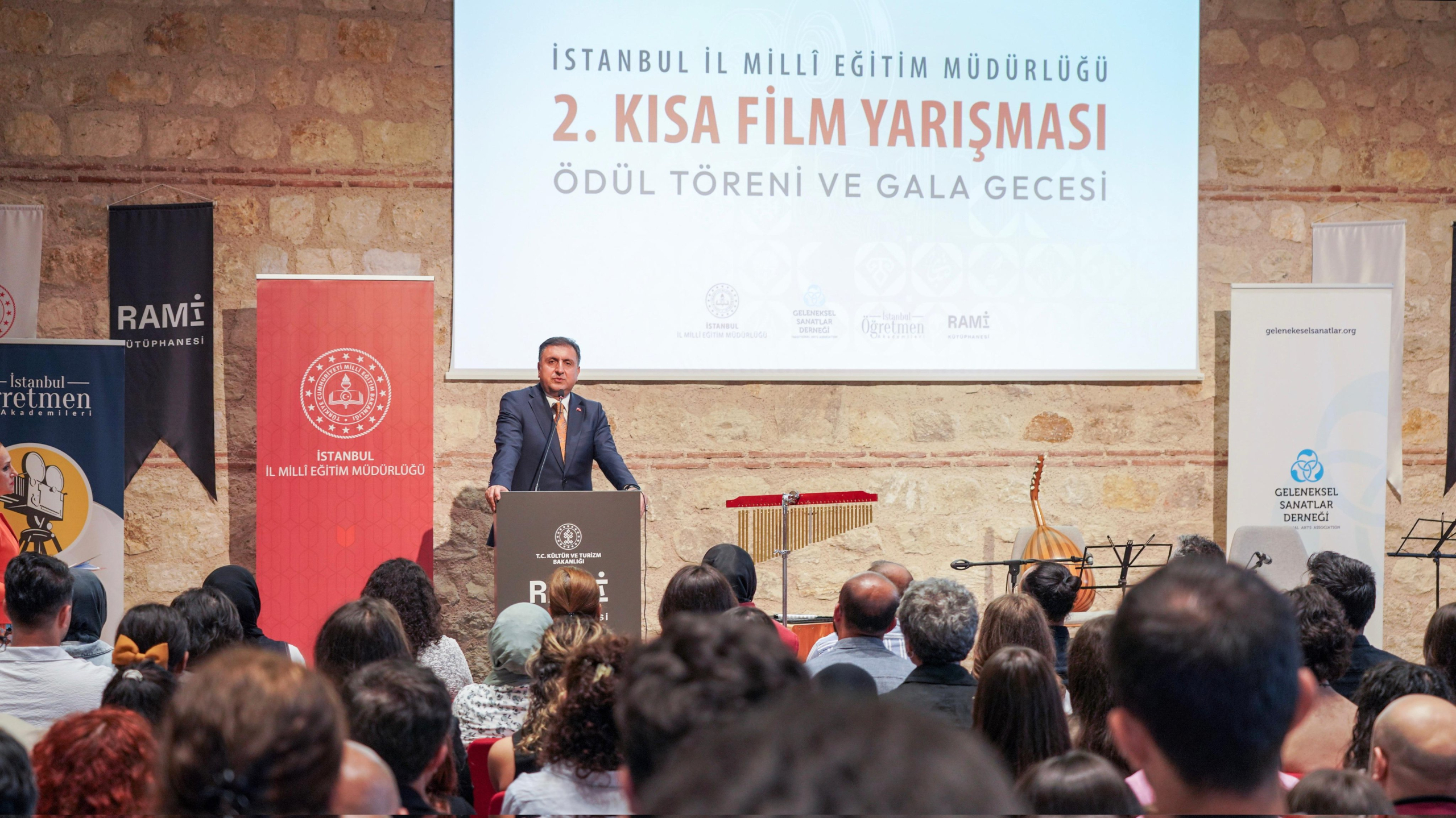 İstanbul’da 2. Kısa Film Yarışması Ödül Töreni ve Gala Gecesi Rami Kütüphanesi’nde Gerçekleştirildi