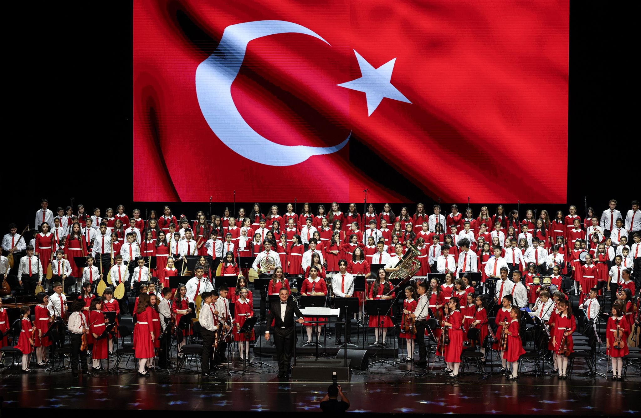 Cumhurbaşkanlığı Çocuk Orkestrası ve Korosu’ndan İstanbul’da İlk Konser