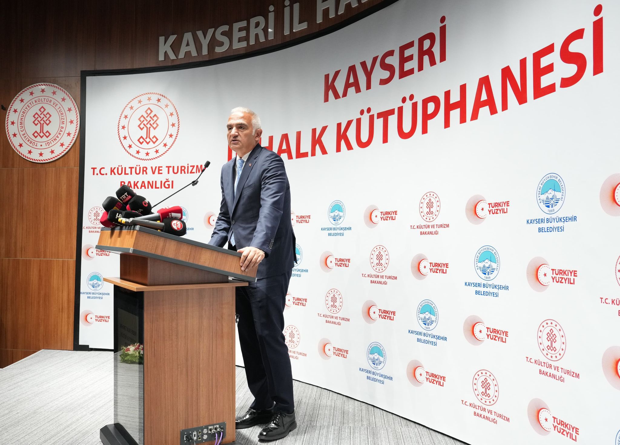 Kayseri İl Halk Kütüphanesi Açıldı: 124 Bin Kitaplık Modern Merkez Hizmete Girdi