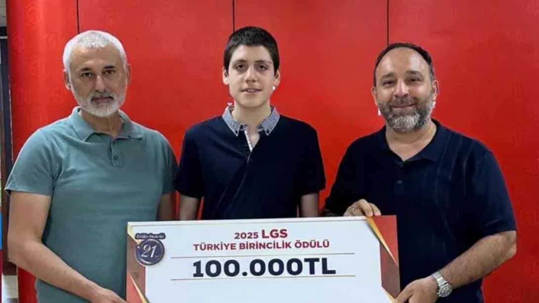 LGS'de 500 Tam Puan Alan Öğrenciden Anlamlı Bağış