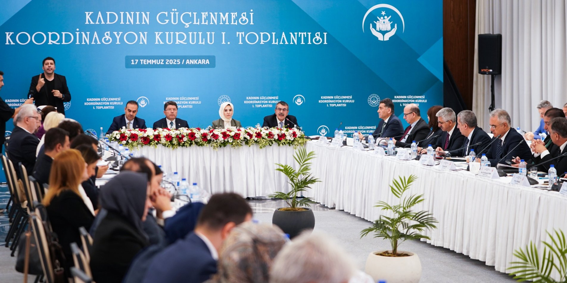 Bakan Tekin: “Kadın Öğretmen Oranı Yüzde 62’ye Ulaştı, Kız Çocuklarının Okullaşma Oranı Yüzde 90’a Yükseldi”