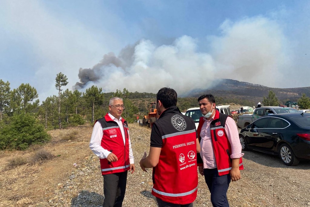 Yangından Etkilenen Vatandaşlara 10 Milyon Lira Destek: Bakanlık Hızla Harekete Geçti
