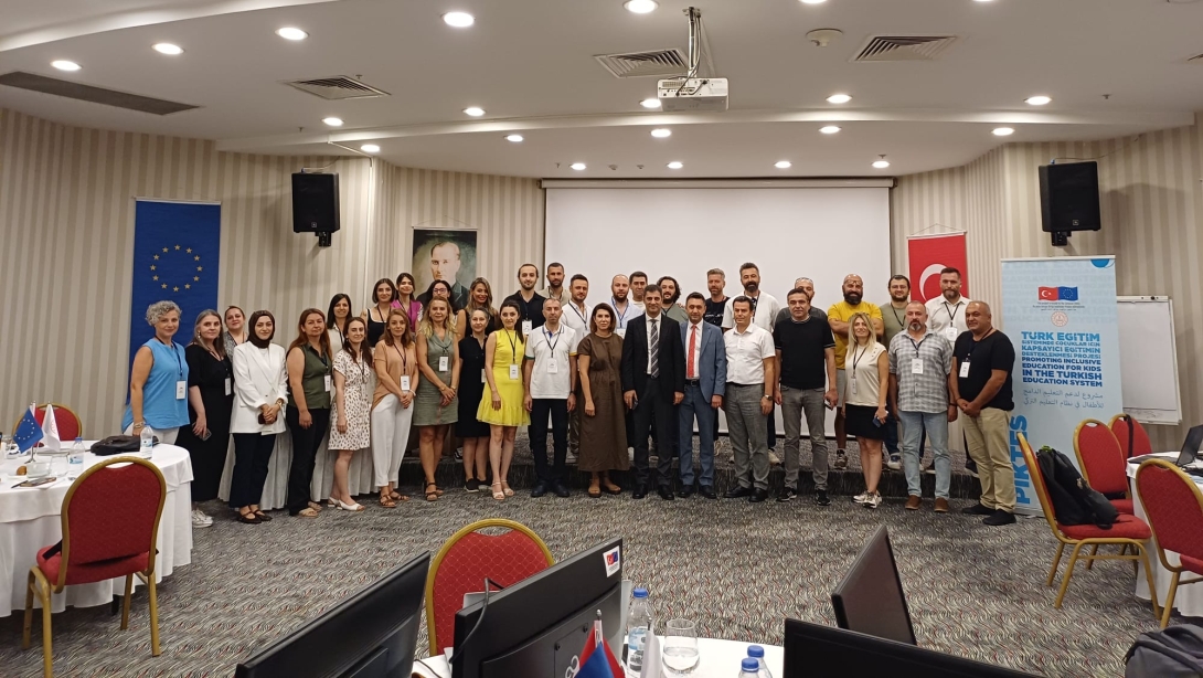 Yabancı Uyruklu Öğrencilere Türkçe Öğretimi İçin İki Önemli Çalıştay İzmir'de Başladı