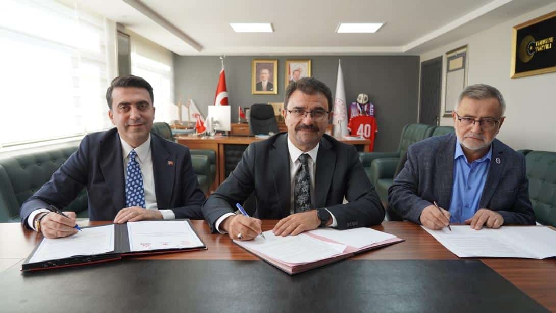 Uluslararası Anadolu İmam Hatip Liseleri İçin İş Birliği Protokolü İmzalandı