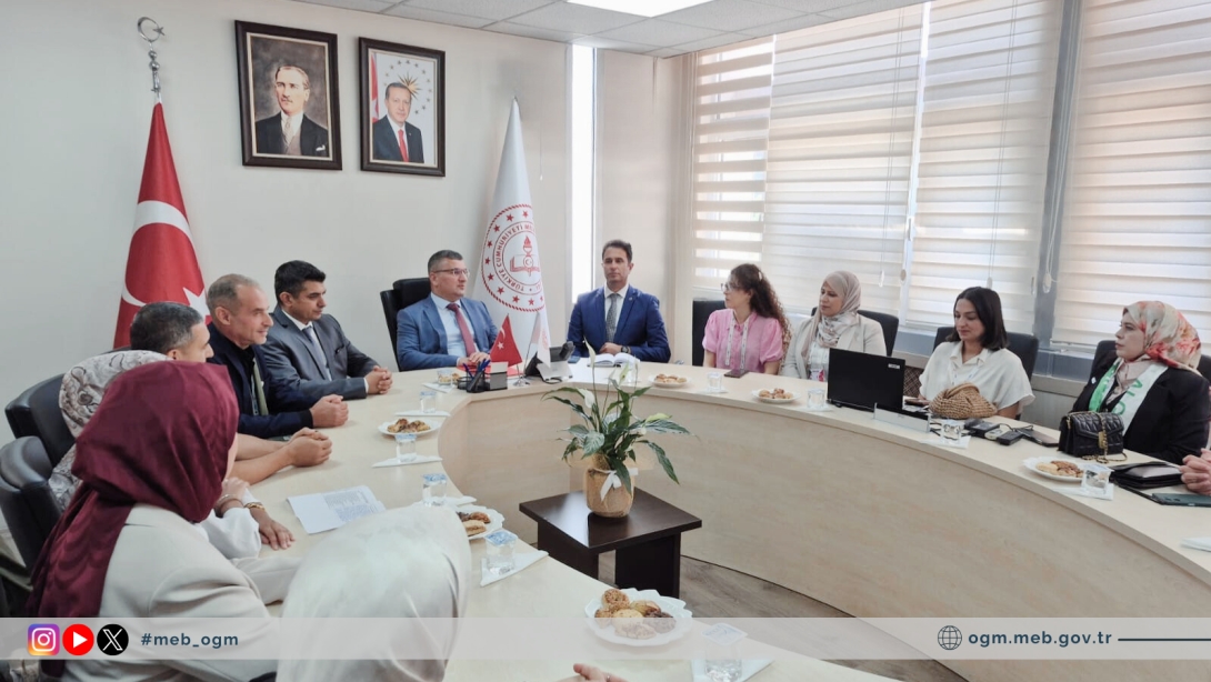 "Harezmi Eğitim Modeli Lider Öğretmen Eğitimi" Programı Ankara'da Başladı