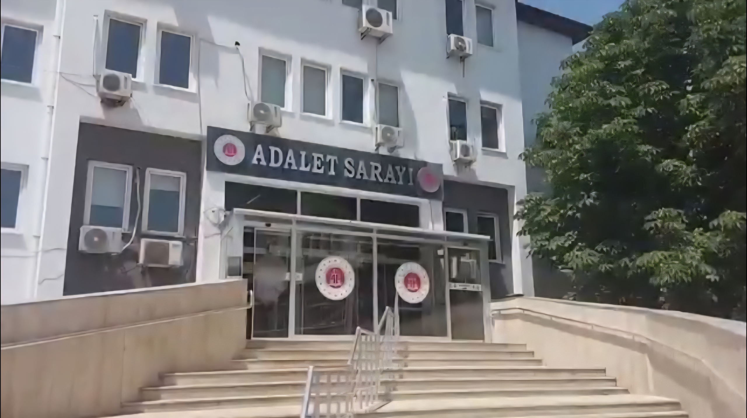 36 İlde Göçmen Kaçakçılığı Operasyonu: 102 Organizatör Yakalandı, 22'si Tutuklandı