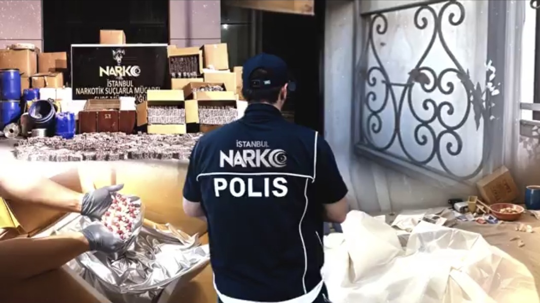 Ümraniye, Tuzla ve Gebze’de Dev Uyuşturucu Operasyonu: 3 Milyon Hap Ele Geçirildi
