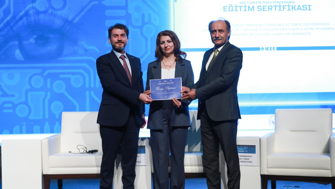 YEĞİTEK'ten Bilgi Güvenliğine Katkı: Bilişim Teknolojileri Öğretmenleri Sertifikalarını Aldı