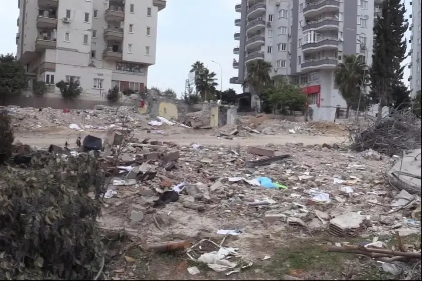 Kırmızı Bültenle Aranan Müteahhit Tayland’da Yakalandı! Sami Bey Apartmanı Soruşturmasında Kritik Gelişme
