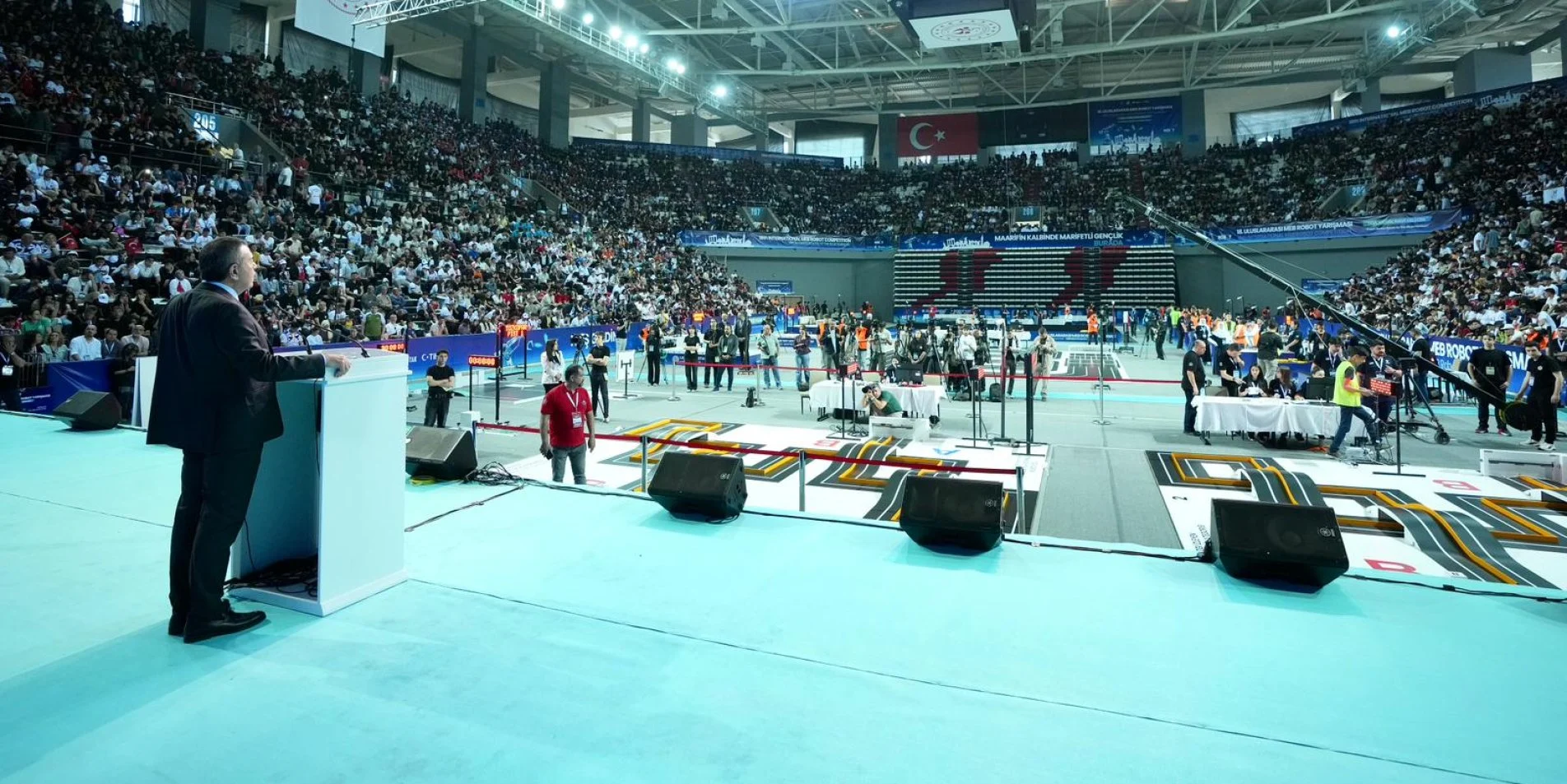 Bakan Tekin, Antalya'daki "Robot Yarışması"nda Konuştu