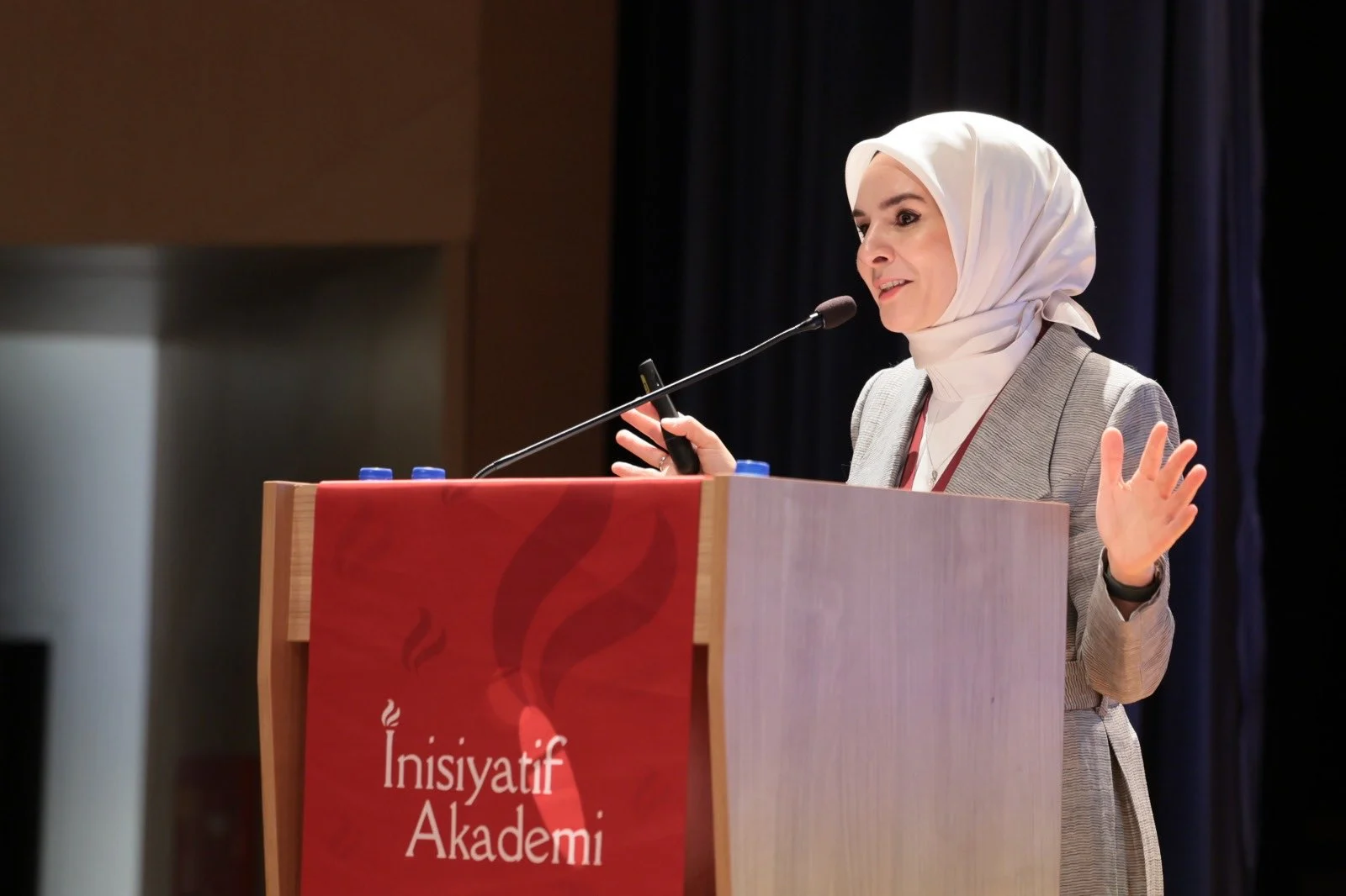 Bakan Göktaş: “Evlatlarımızı Algoritmaların İnsafına Bırakmayacağız”