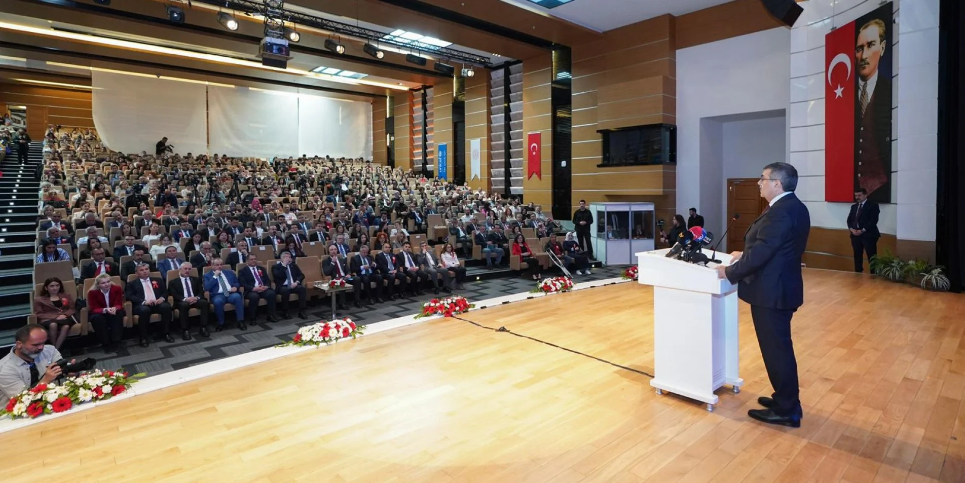 Bakan Tekin, "Özel Eğitimde Mesleki Eğitimin Güçlendirilmesi Projesi" Tanıtım Programı'na Katıldı