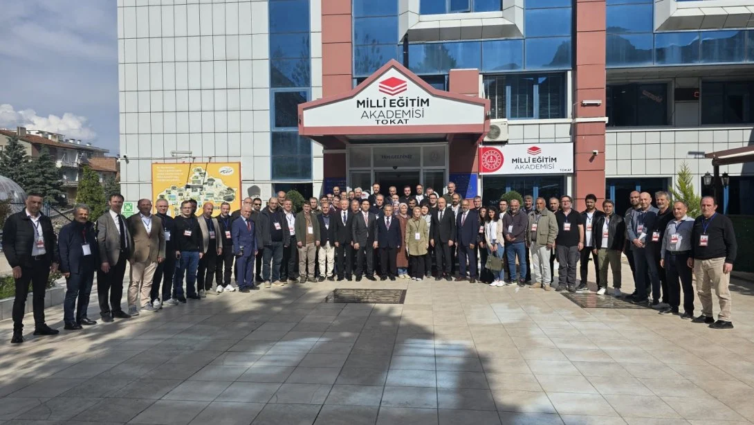 "Risk ve Acil Durum Yönetimi Kursu" Millî Eğitim Akademisi Tokat Eğitim ve Uygulama Merkezinde Gerçekleştirildi.